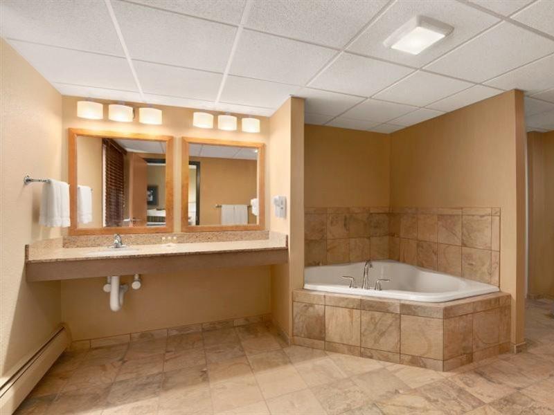 Days Inn By Wyndham הלנה מראה חיצוני תמונה